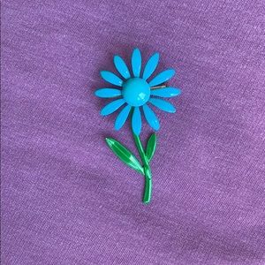 Vintage Flower Power Daisy Pin Metal and Enamel
